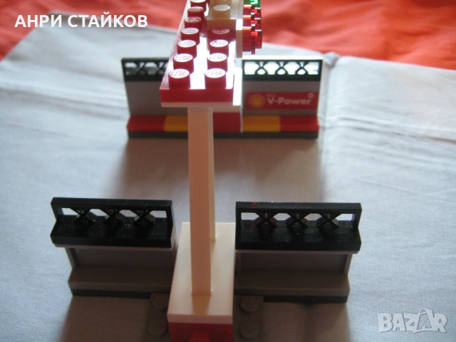 LEGO Shell V -Финална линия и подиум (40194), снимка 9 - Конструктори - 38953403