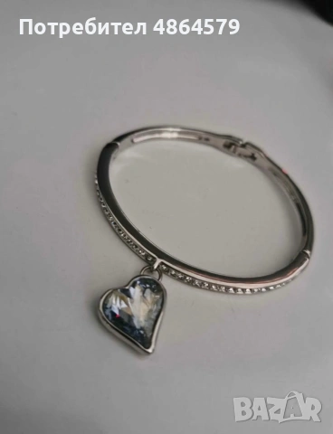 Бижута Swarovski, снимка 2 - Бижутерийни комплекти - 55016437