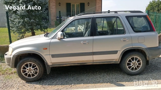 Honda CR-V 1-gen 2.0i 147к.с. 2001г. се продава на части, снимка 3 - Автомобили и джипове - 55069688