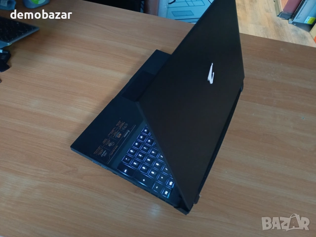 240Hz Gigabyte AORUS Core™ i7-11800H/RTX 3060 - 6GB GDDR6/32GB RAM//1TB Nvme SSD , снимка 4 - Лаптопи за игри - 54037711