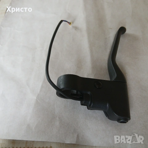 Ръкохватка за спирачка с прекъсвач Xaomi M365 Нова., снимка 3 - Части за велосипеди - 54455320