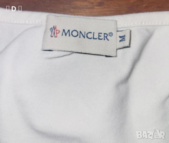 MONCLER бял потник- оригинал М, снимка 4 - Корсети, бюстиета, топове - 55240560