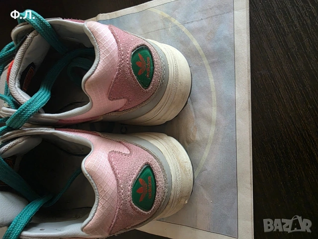 Продавам маратонки Adidas Оригинал