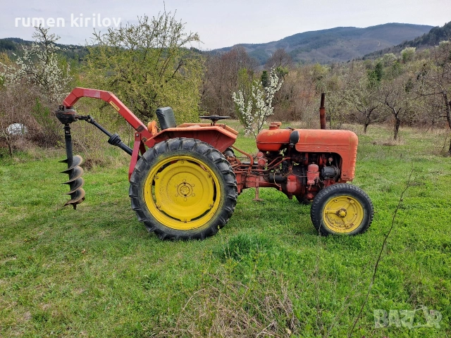 Трактор с Ямокопател, снимка 4 - Селскостопанска техника - 54184524