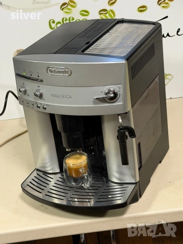 Кафемашина кафе автомат delonghi magnifica с гаранция, снимка 2 - Кафемашини - 54734287