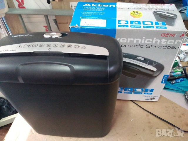Шредер за документи и карти Genie 240S, снимка 4 - Друго - 54909324