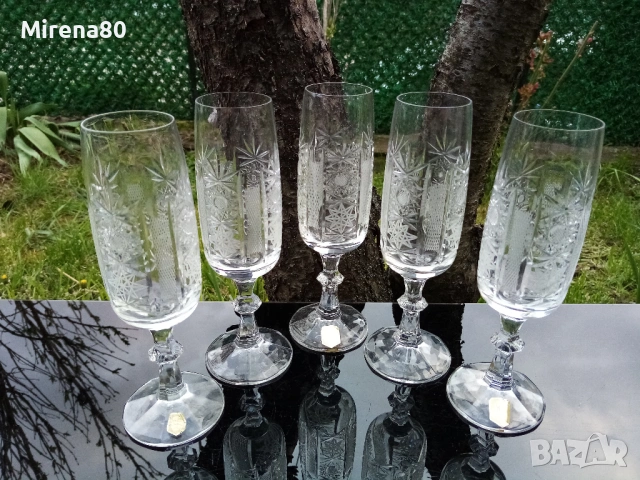 Кристален сервиз от 5 чаши за бяло вино - Австрия ! 