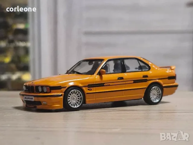 BMW ALPINA B10 Biturbo E34 1994 - мащаб 1:43 на Solido моделът е нов в PVC дисплей-кейс