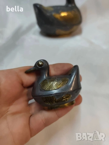 Две масивни кутии патици от висококачествен калай (pewter) с релефни апликации от месинг., снимка 8 - Антикварни и старинни предмети - 54878551