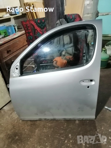 4 врати за toyota yaris verso , снимка 5 - Части - 55167151