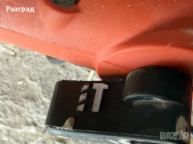 Ударна бормашина перфоратор Black&Decker KD1250, снимка 6 - Перфоратори - 55338839