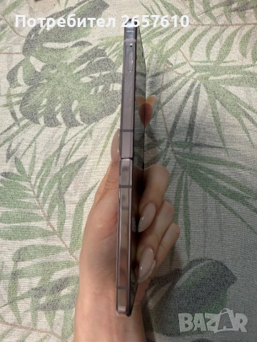 Samsung Galaxy Z Flip 5, снимка 3 - Samsung - 54568641