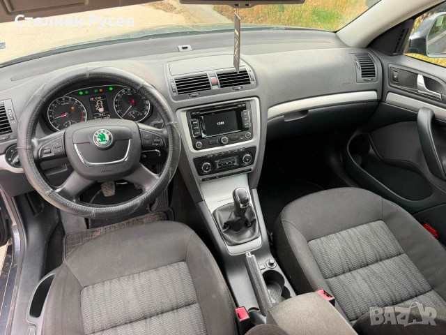 Skoda octavia 1.6 TDI 105kc -цена 7 6 0 0 евро частно лице продава   -редовни документи , задължител, снимка 3 - Автомобили и джипове - 55125465