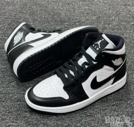 оригинални маратонки Nike Air Jordan 1 Mid Panda номер 41, снимка 2 - Маратонки - 54621960