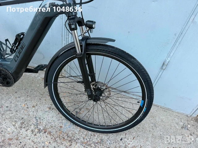 Електрически велосипед Cube touring , снимка 7 - Велосипеди - 55138445
