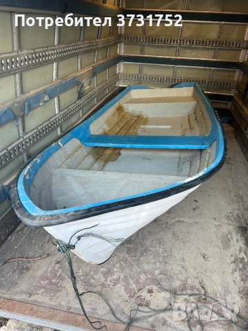 Продавам лодка