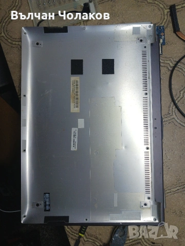 Продавам Asus VX32V. На части