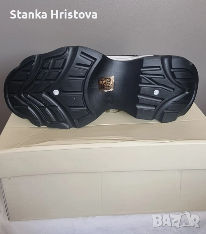 Дамси маратонки с камъчета., снимка 4 - Маратонки - 54351602