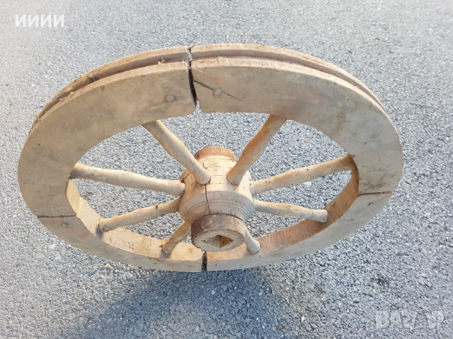 Колело от чакръг , снимка 2 - Антикварни и старинни предмети - 54284069