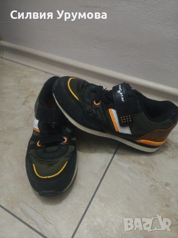 Детски маратонки 30н, снимка 3 - Детски маратонки - 54112945