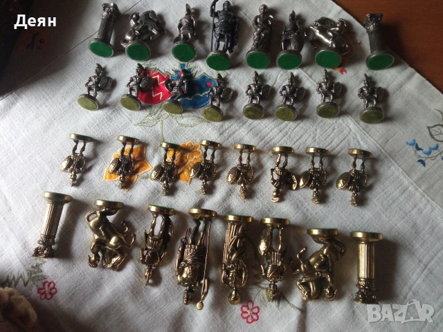 Стар шах с калайени фигури 