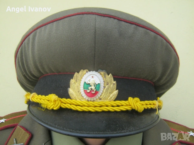 Офицерска униформа от соца, снимка 10 - Антикварни и старинни предмети - 54180933