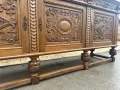Масивна ретро креденца / бюфет с дърворезба и заключващи се чекмеджета, снимка 12