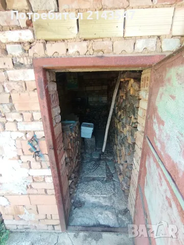 Къща с двор и гараж , снимка 7 - Къщи - 55340294