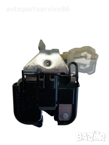 Брава за задна лява седалка за десен волан за Mercedes Clk W209 (2005) A2039200372