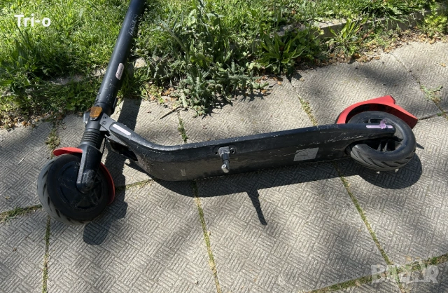 Ninebot KickScooter ES1LD Powered by Segway - електрическа тротинетка, снимка 11 - Скейтборд, ховърборд, уейвборд - 54334282