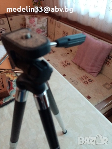 Статив, тринога Hama, нов, 55 см. , снимка 2 - Чанти, стативи, аксесоари - 54012534