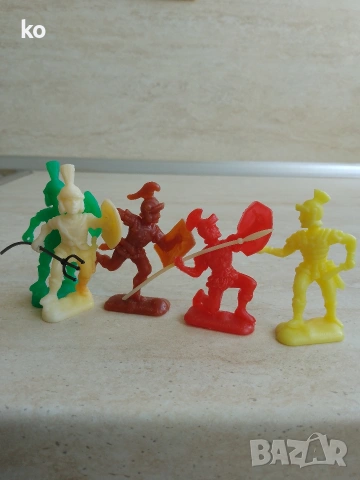 Играчки войници,колички и др фигурки, снимка 3 - Фигурки - 54000135