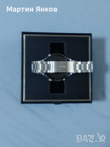 Продавам чисто нов часовник Huawei Watch Ultimate Voyage Blue/гаранция три години (цената е в евро), снимка 2 - Смарт гривни - 55167286