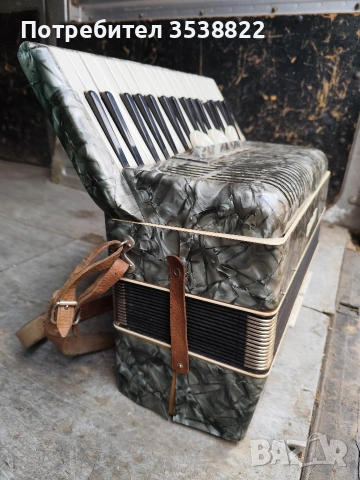 Акордеон Weltmaster 80 басов , снимка 3 - Акордеони - 54207833