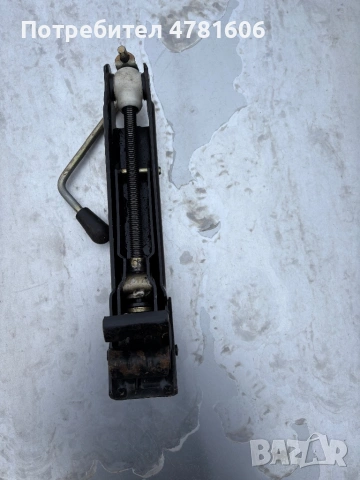 Оригинален крик за seat cordoba vario(1996-2002)г 