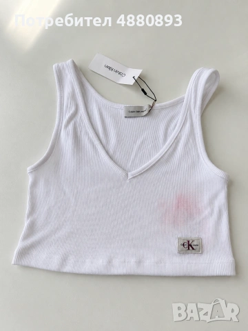 Нов топ Calvin Klein, снимка 2 - Тениски - 55225152