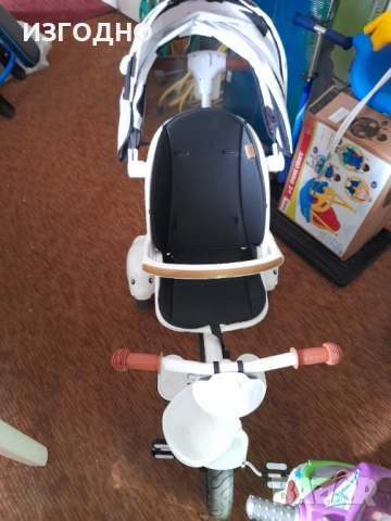 60€ CHIPOLINO*ДЕТСКА КОЛИЧКА ТРИКОЛКА ЗА РАЗХОДКА ЗАПАЗЕНА И НОВИ ДРЕХИ ПОДАРЪК, снимка 5 - Детски велосипеди, триколки и коли - 54226487