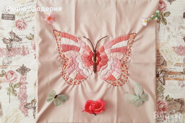 Ръчно бродирана розова калъфка за декоративна възглавница , снимка 4 - Декорация за дома - 55133358
