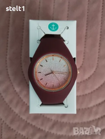 Часовници от Avon, снимка 3 - Дамски - 55371961