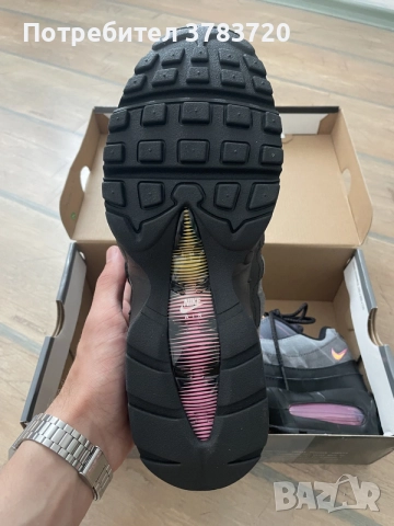 Оригинални маратонки Nike Air Max 95 OG (номер 42), снимка 4 - Маратонки - 55162396
