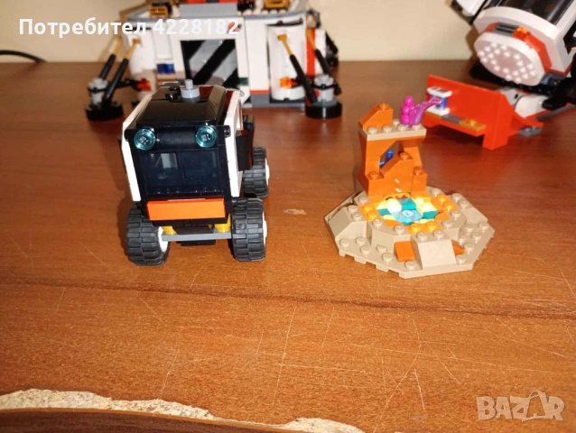 LEGO City Space Base and Rocket Launchpad, снимка 15 - Конструктори - 54560520