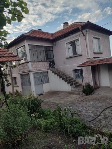 Къща в село Главан