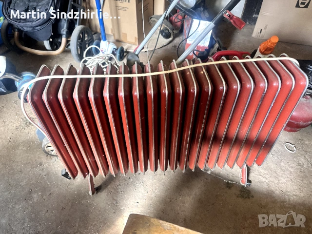 Ретро маслен радиатор с колела – работещ