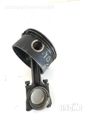 Бутало на компресор за Mercedes 709 609 Om364 4.0 94L09 3521310117