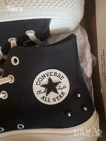 ЧИСТО НОВИ Converse Chuck Taylor All Star Platform (с цветя) - Разм. 40, снимка 3 - Дамски ежедневни обувки - 54390624