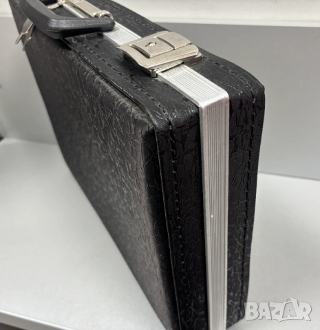 НОВ! Твърд Ретро Дипломатически Куфар , снимка 4 - Куфари - 54090024