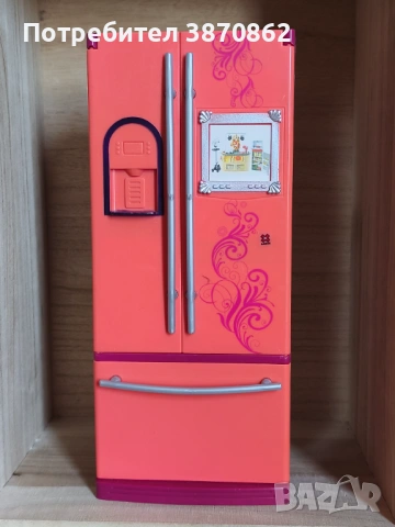 Винтидж хладилник на Barbie Mattel от 2008 г.