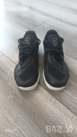 Детски маратонки Nike, снимка 2 - Детски маратонки - 55562191
