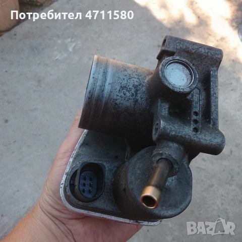 дроселова клапа за голф 4 1.4 б 75 к.с 2002 д, снимка 3 - Части - 55233902