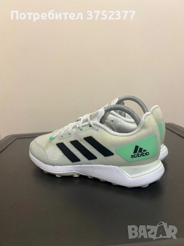 Оригинални маратонки Adidas 42 номер , снимка 2 - Маратонки - 53960413